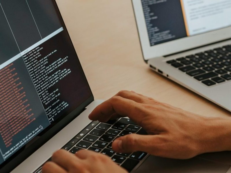 AI Coding Assistants 2026 How Cluely AI and Prompt Engineering Solve the Trust Problem