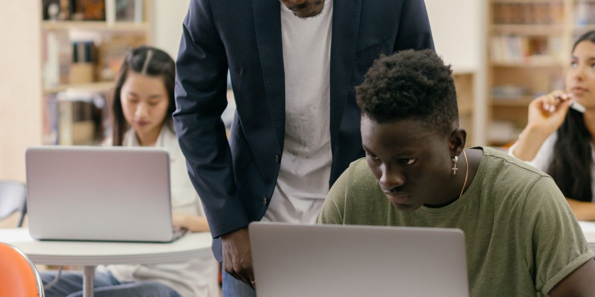 Guide to Software Engineering Degrees for Your 2026 Tech Career